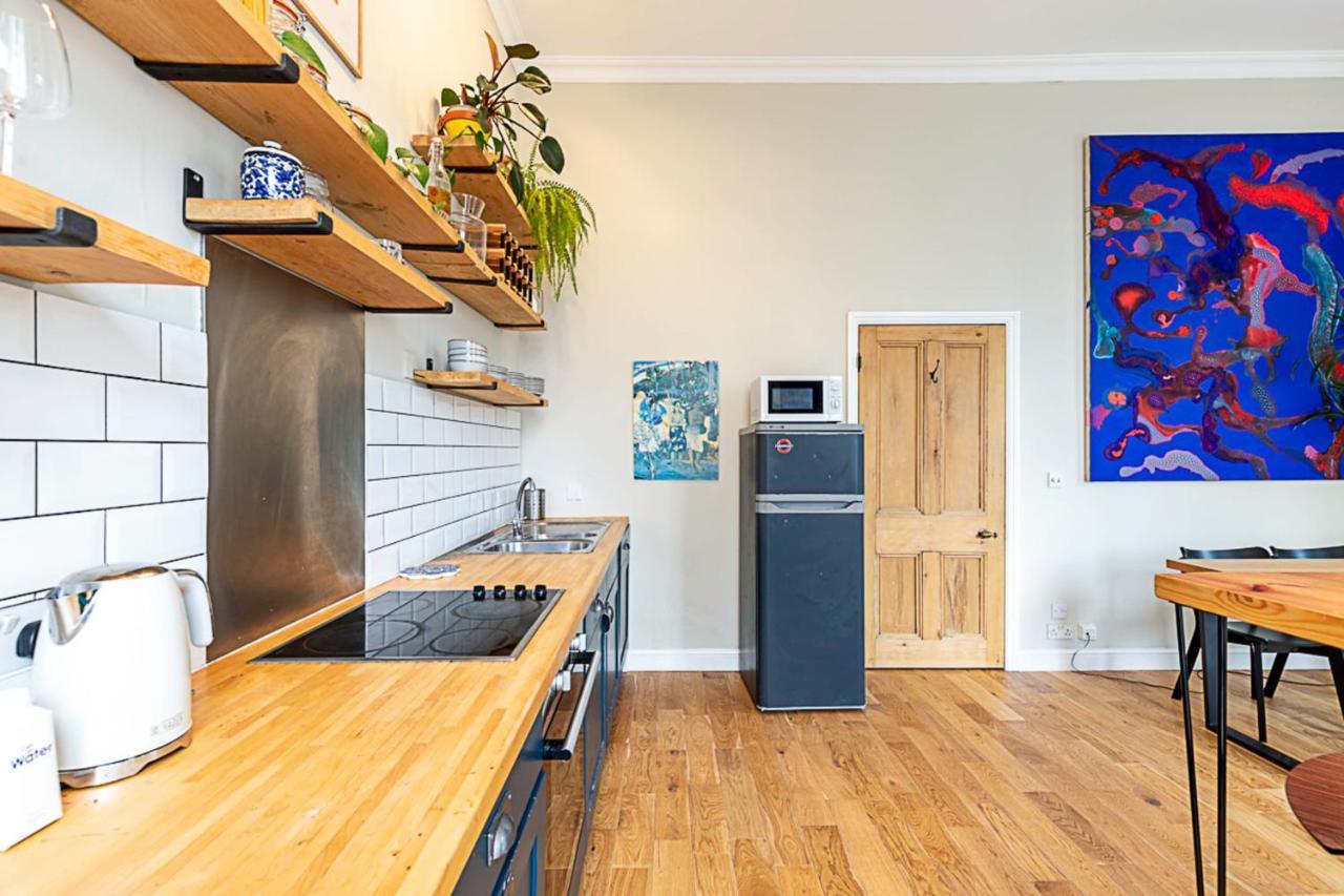 Beautiful Two Bedroom Abode Near Victoria London Exterior foto