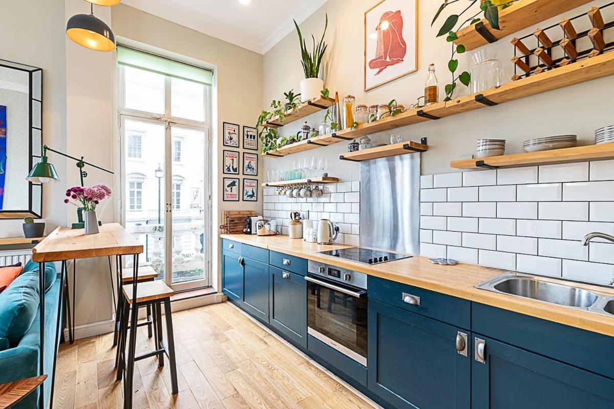 Beautiful Two Bedroom Abode Near Victoria London Exterior foto