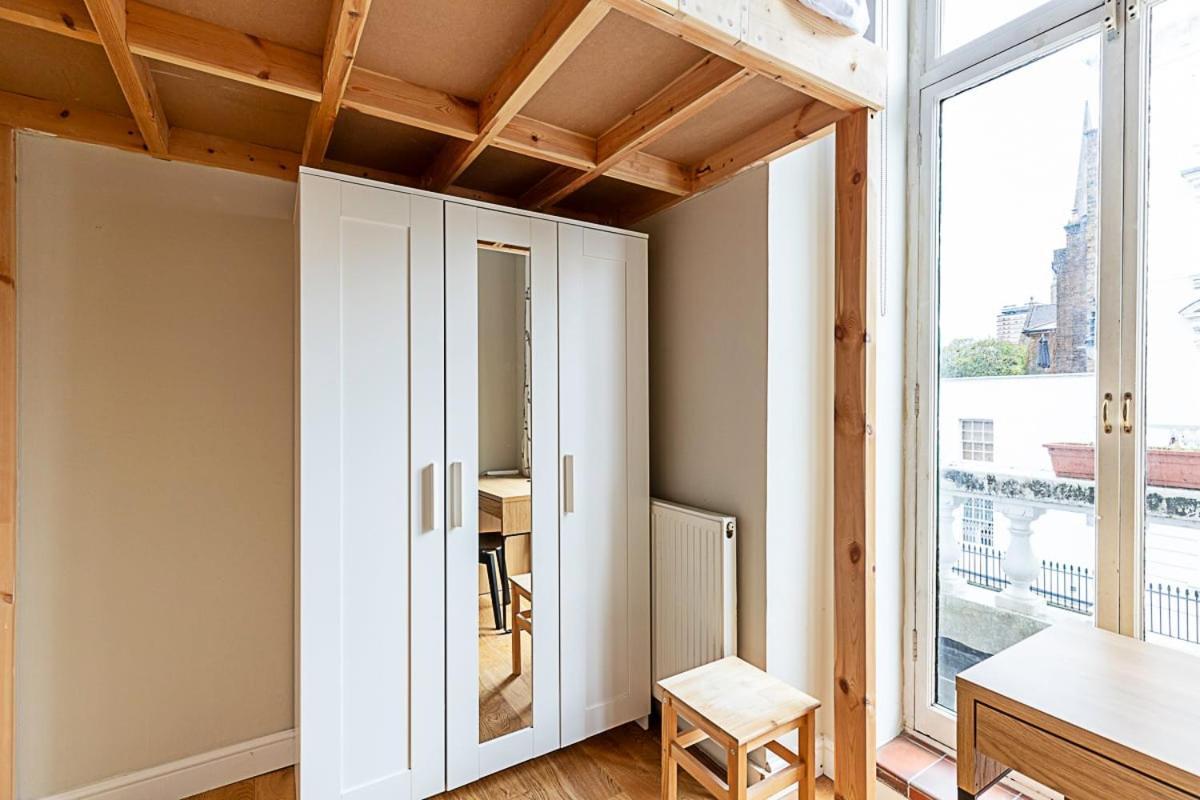 Beautiful Two Bedroom Abode Near Victoria London Exterior foto