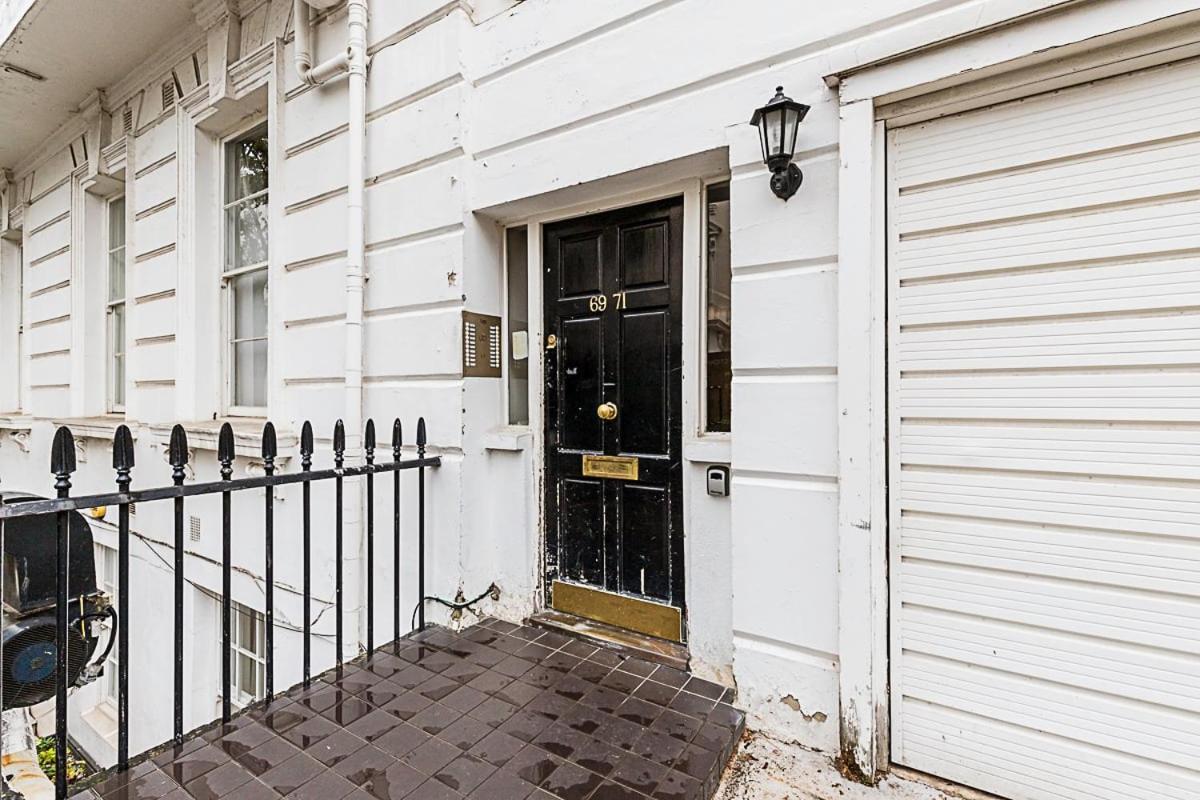 Beautiful Two Bedroom Abode Near Victoria London Exterior foto
