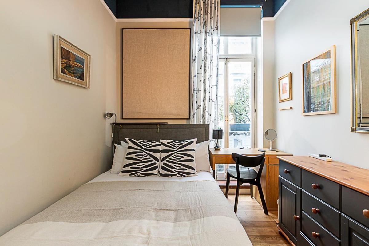 Beautiful Two Bedroom Abode Near Victoria London Exterior foto